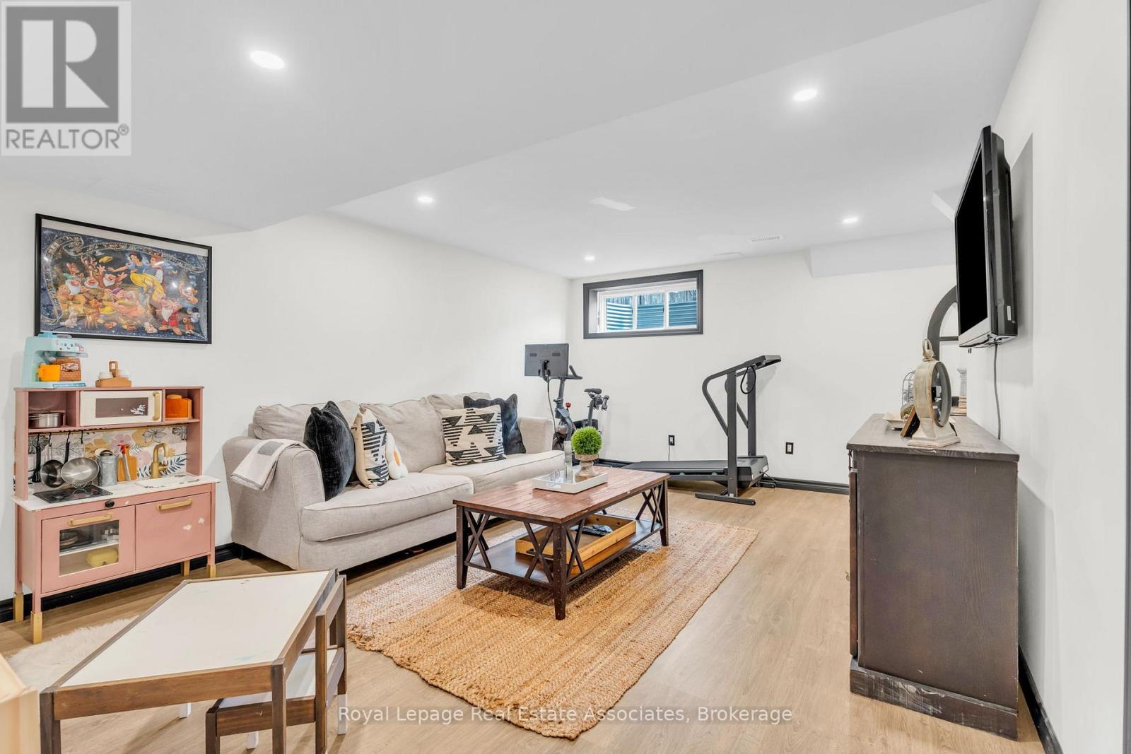 15 Winterton Court, Orangeville, Ontario  L9W 5H8 - Photo 32 - W12992488