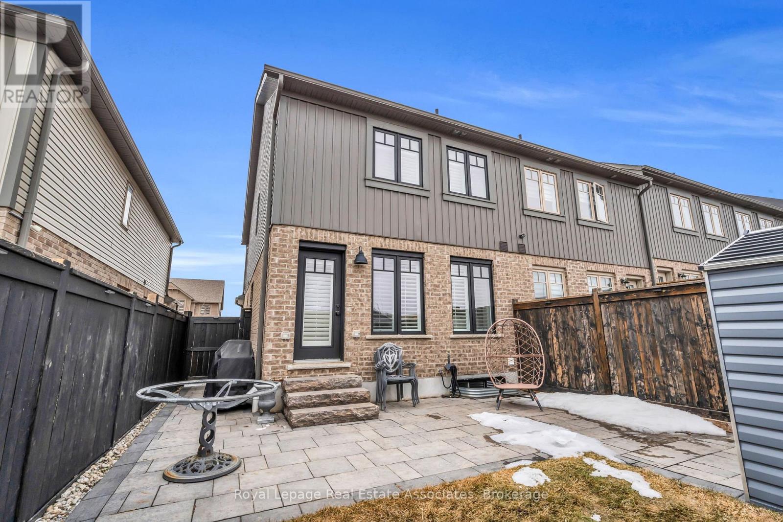 15 Winterton Court, Orangeville, Ontario  L9W 5H8 - Photo 37 - W12992488