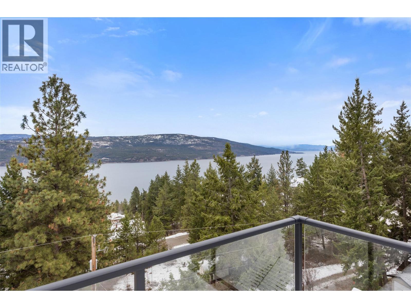 571 Mountain Drive, Vernon, British Columbia  V1H 2B7 - Photo 6 - 10378143