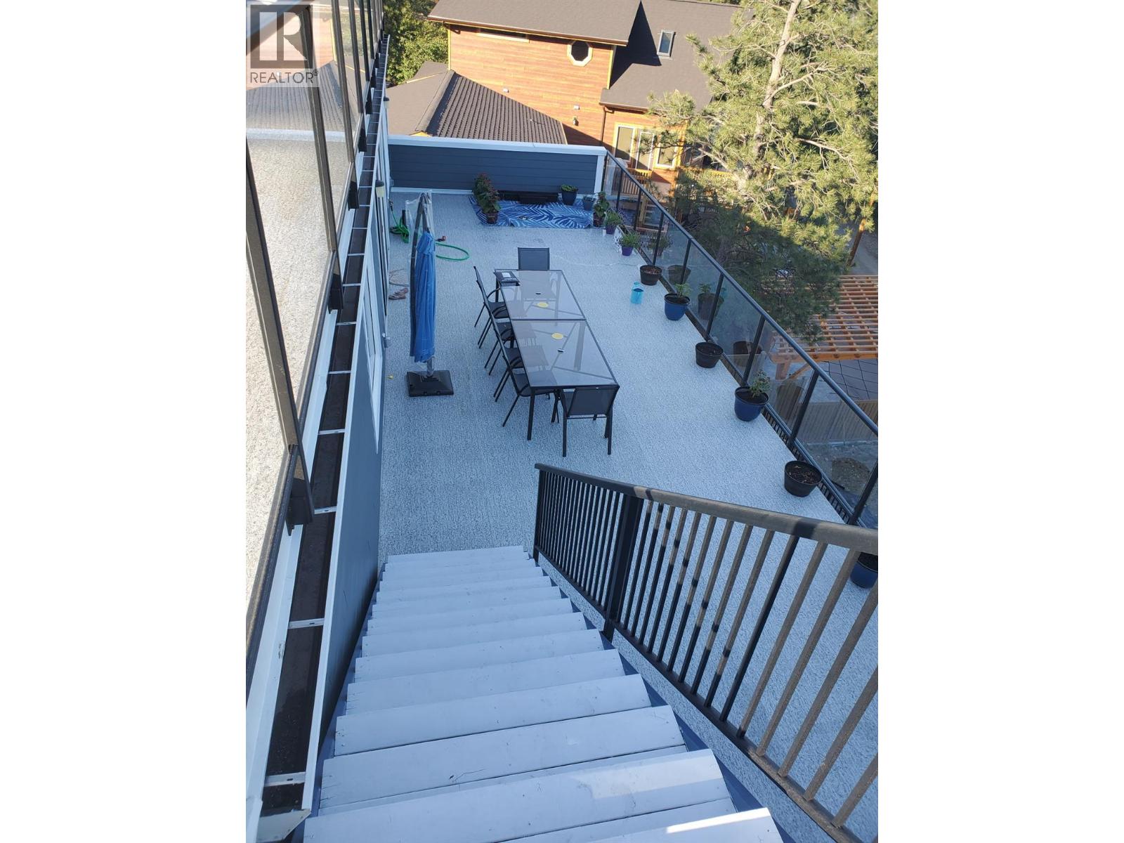 571 Mountain Drive, Vernon, British Columbia  V1H 2B7 - Photo 20 - 10378143