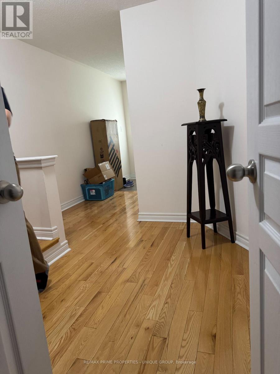 9503 Kennedy Road, Markham, Ontario  L6C 0X2 - Photo 3 - N12976158