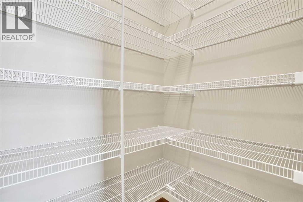 14 West Coach Way Sw, Calgary, Alberta  T3H 0M5 - Photo 26 - A2298380