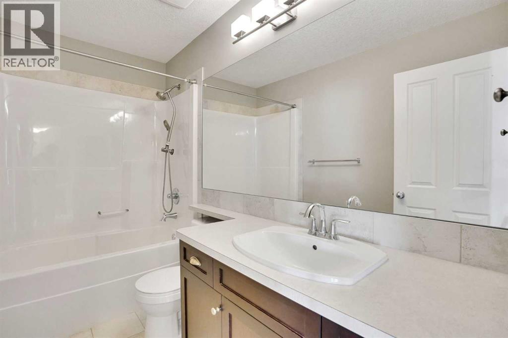 14 West Coach Way Sw, Calgary, Alberta  T3H 0M5 - Photo 37 - A2298380