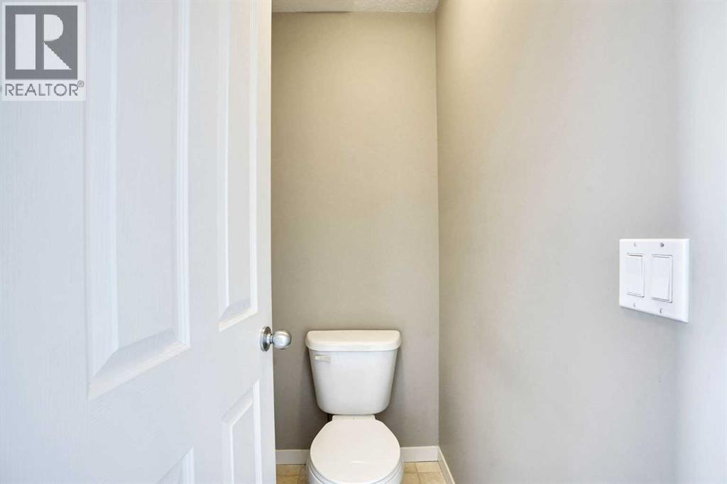 14 West Coach Way Sw, Calgary, Alberta  T3H 0M5 - Photo 29 - A2298380