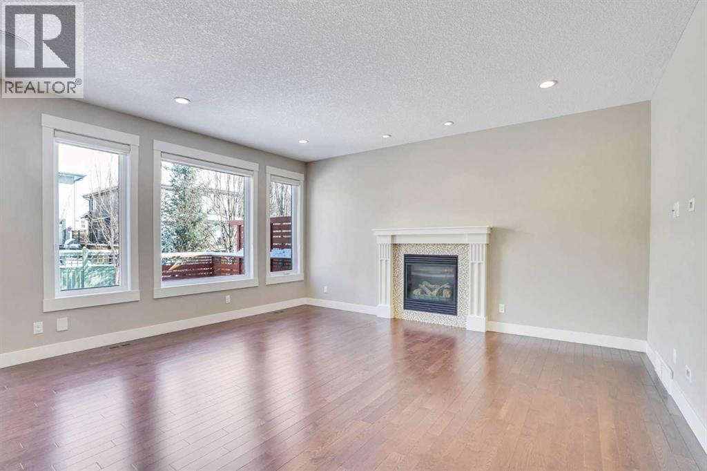 14 West Coach Way Sw, Calgary, Alberta  T3H 0M5 - Photo 6 - A2298380