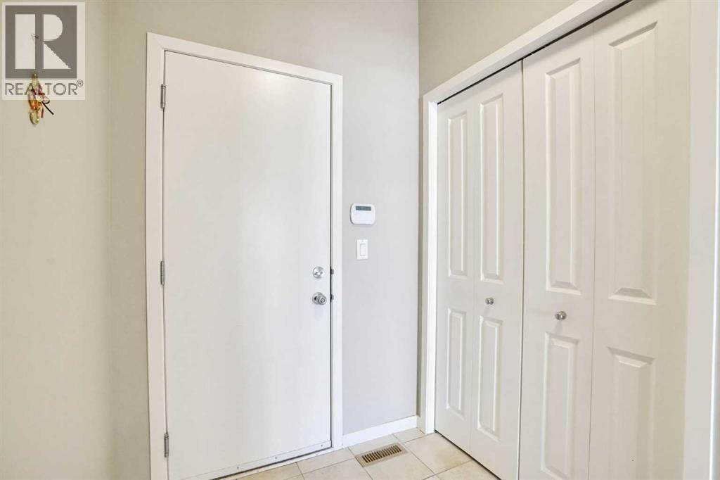 14 West Coach Way Sw, Calgary, Alberta  T3H 0M5 - Photo 28 - A2298380