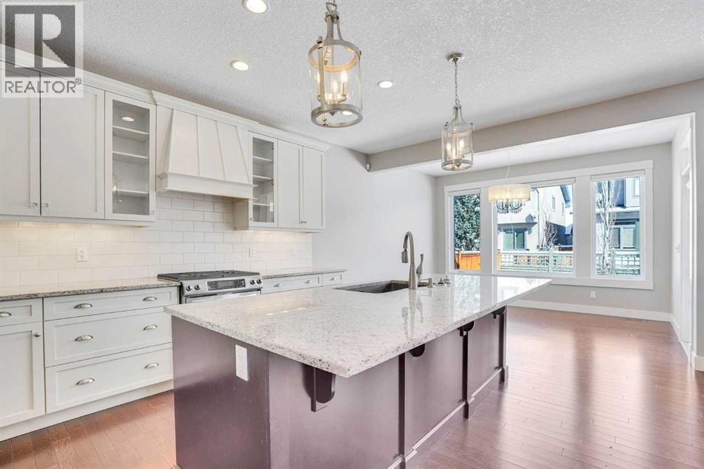 14 West Coach Way Sw, Calgary, Alberta  T3H 0M5 - Photo 10 - A2298380