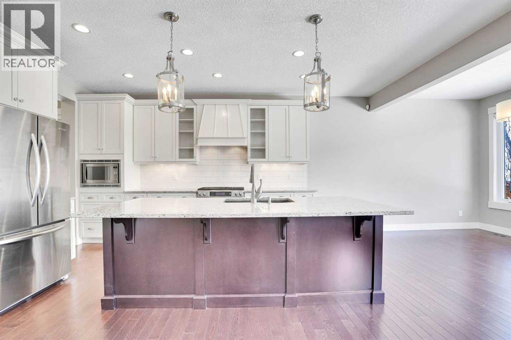 14 West Coach Way Sw, Calgary, Alberta  T3H 0M5 - Photo 19 - A2298380