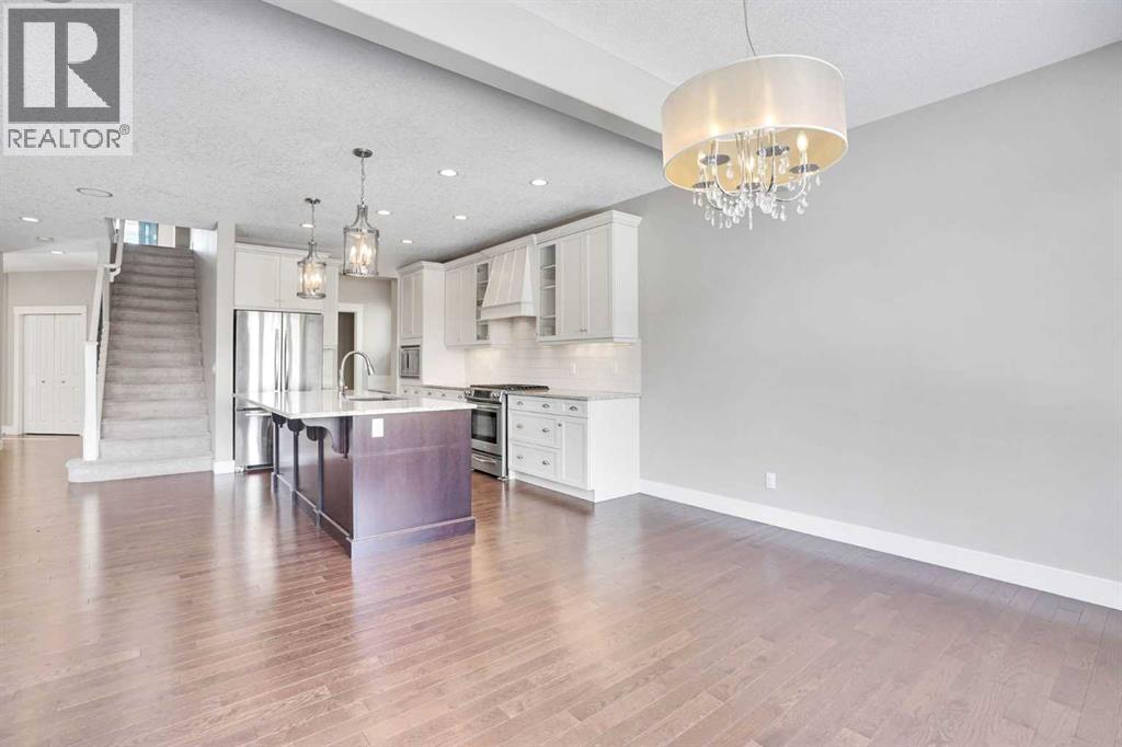 14 West Coach Way Sw, Calgary, Alberta  T3H 0M5 - Photo 23 - A2298380