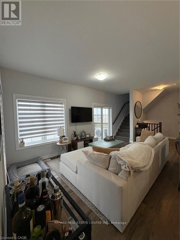 84 - 124 Compass Trail, Cambridge, Ontario  N3E 0E3 - Photo 11 - X12992376