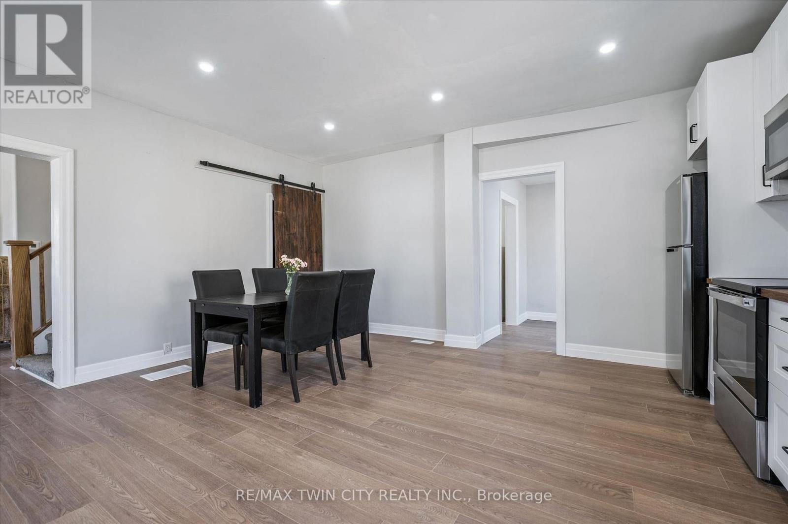 580 Main Street E, North Perth, Ontario  N4W 2C6 - Photo 11 - X12992382