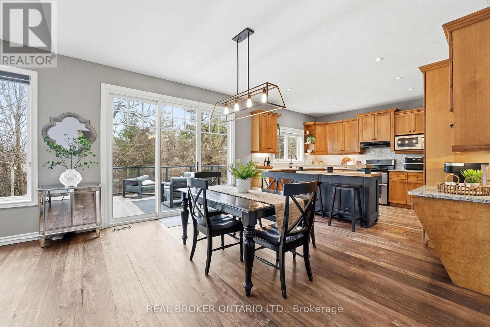 20 Cottonwood Crescent, Cambridge, Ontario  N1T 2A7 - Photo 11 - X12992394