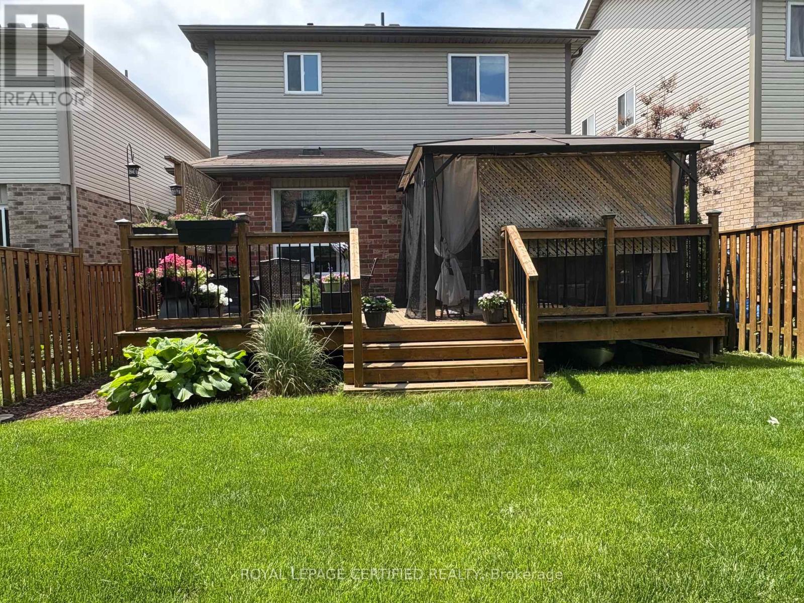 102 Oakes Crescent, Guelph, Ontario  N1E 0J5 - Photo 32 - X12992398