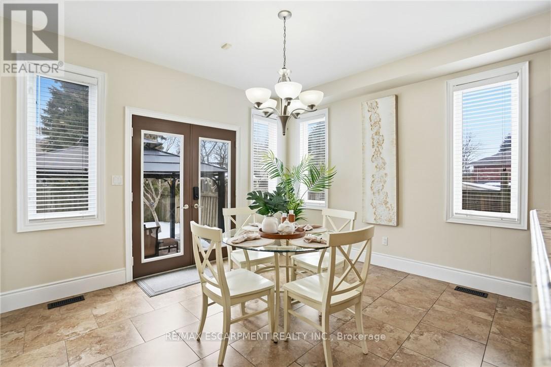 223 Annabelle Street, Hamilton, Ontario  L9C 3T8 - Photo 10 - X12992418