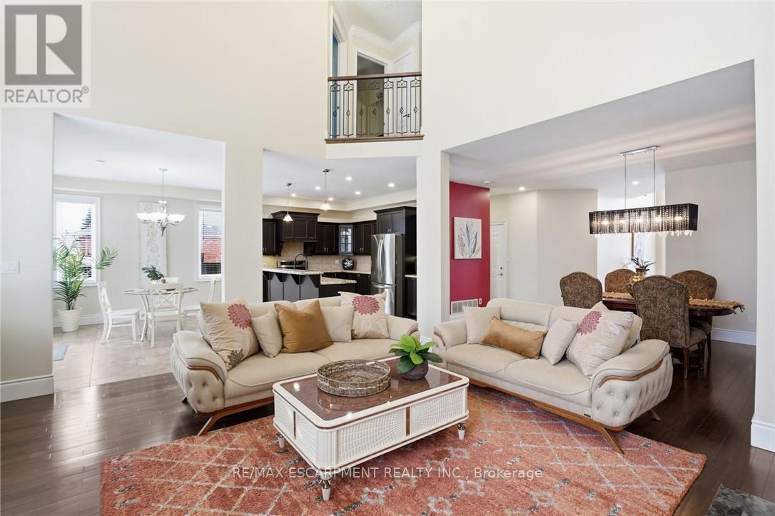 223 Annabelle Street, Hamilton, Ontario  L9C 3T8 - Photo 9 - X12992418