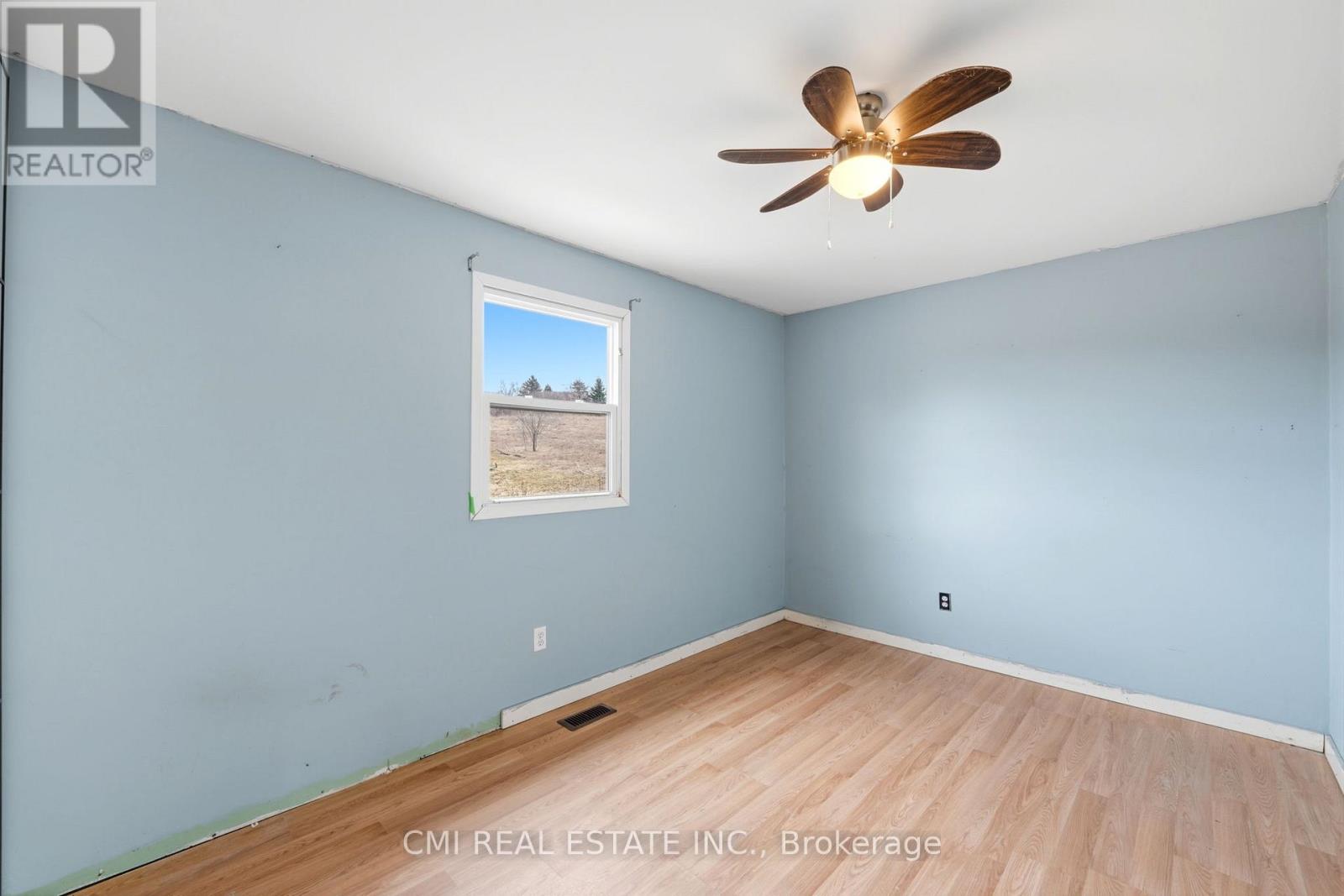 692 Emily Park Road, Kawartha Lakes, Ontario  K0L 2W0 - Photo 17 - X12992450