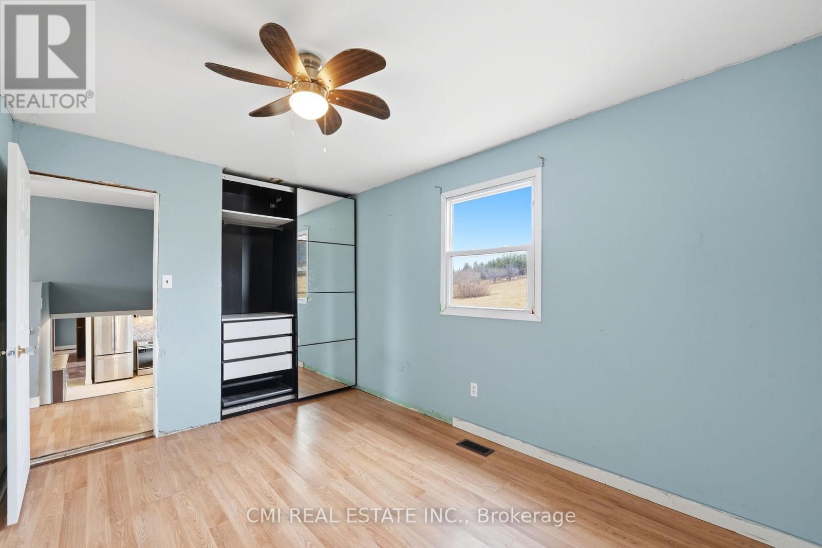 692 Emily Park Road, Kawartha Lakes, Ontario  K0L 2W0 - Photo 18 - X12992450