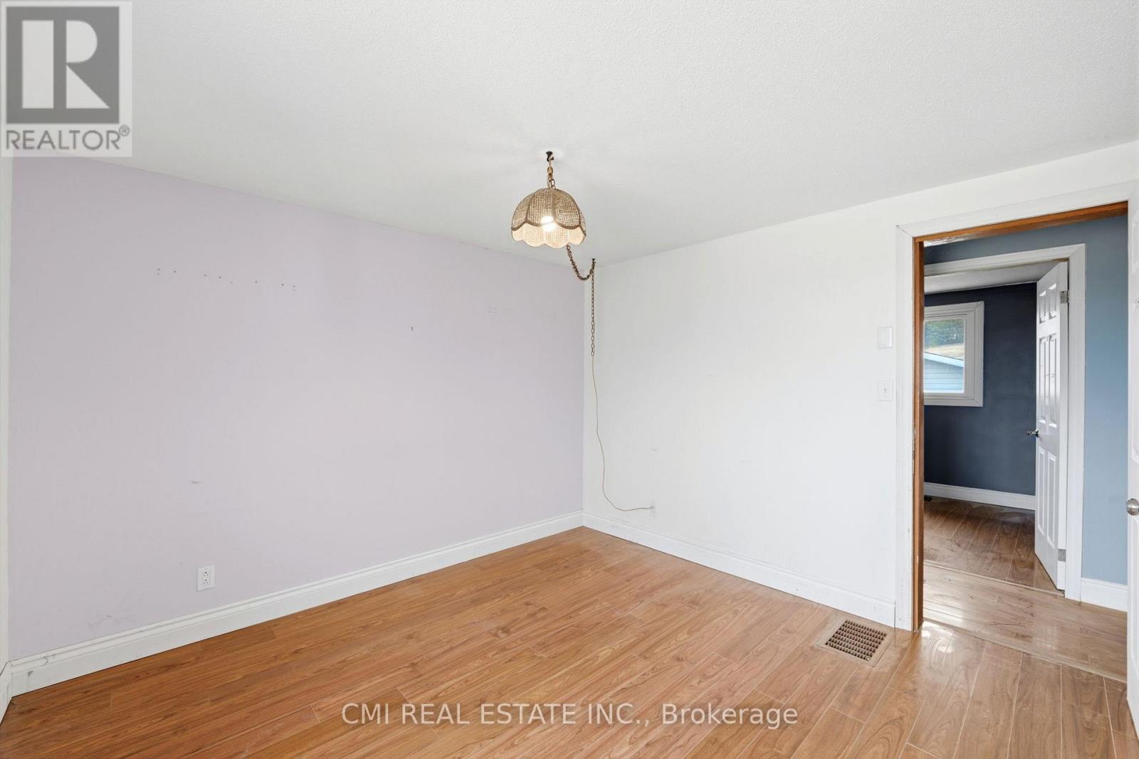 692 Emily Park Road, Kawartha Lakes, Ontario  K0L 2W0 - Photo 22 - X12992450