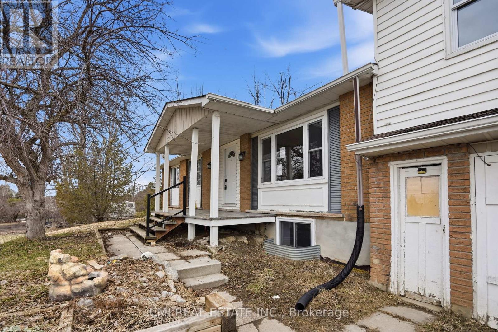 692 Emily Park Road, Kawartha Lakes, Ontario  K0L 2W0 - Photo 3 - X12992450