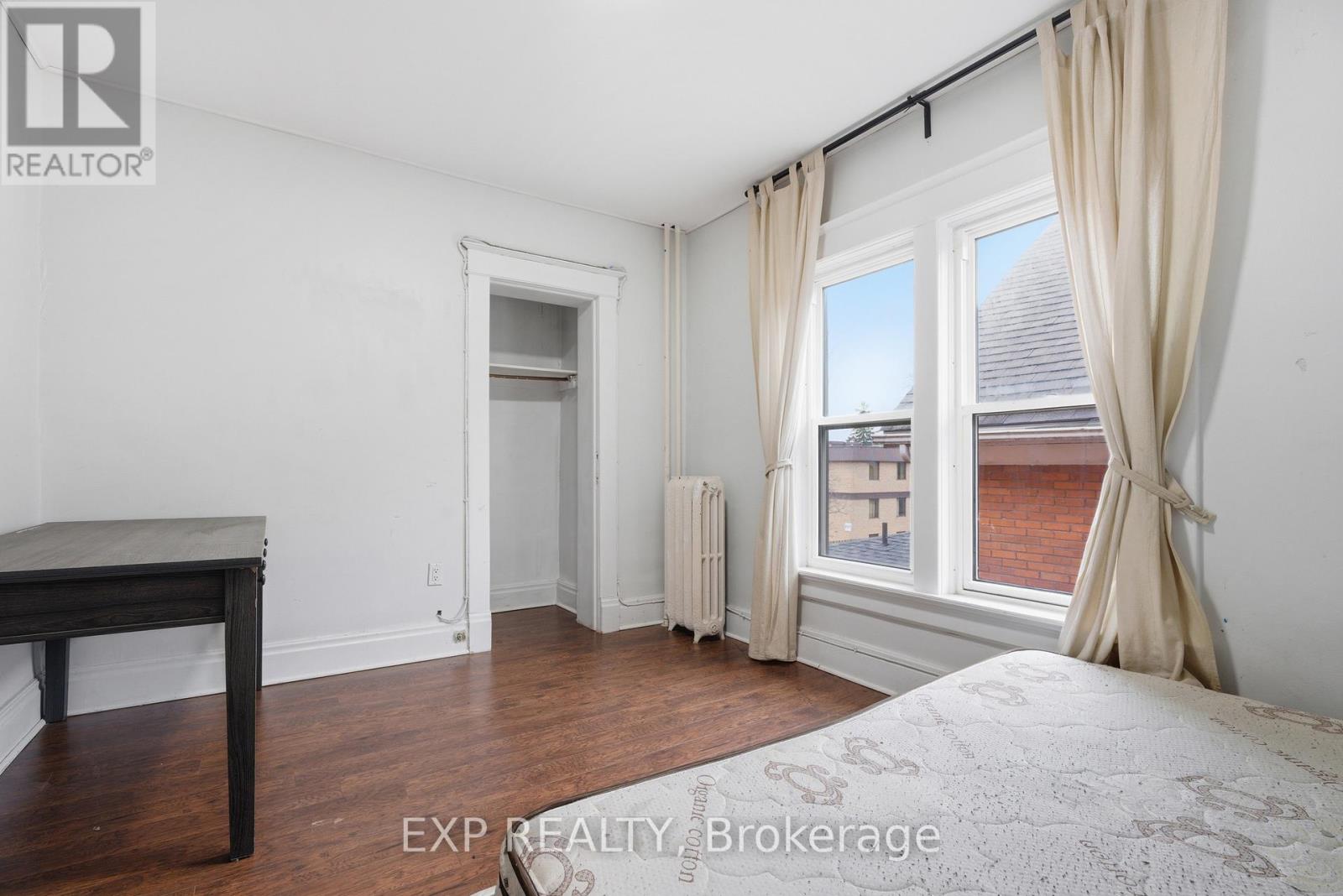 30 Regina Street N, Waterloo, Ontario  N2J 3A1 - Photo 14 - X12992468