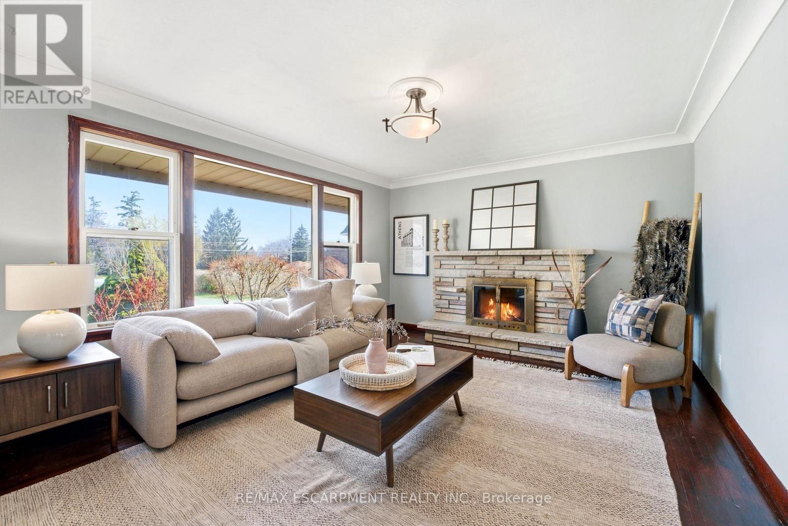 246 Main Street E, Grimsby, Ontario L3M 1P6 - Photo 10 - X12992474