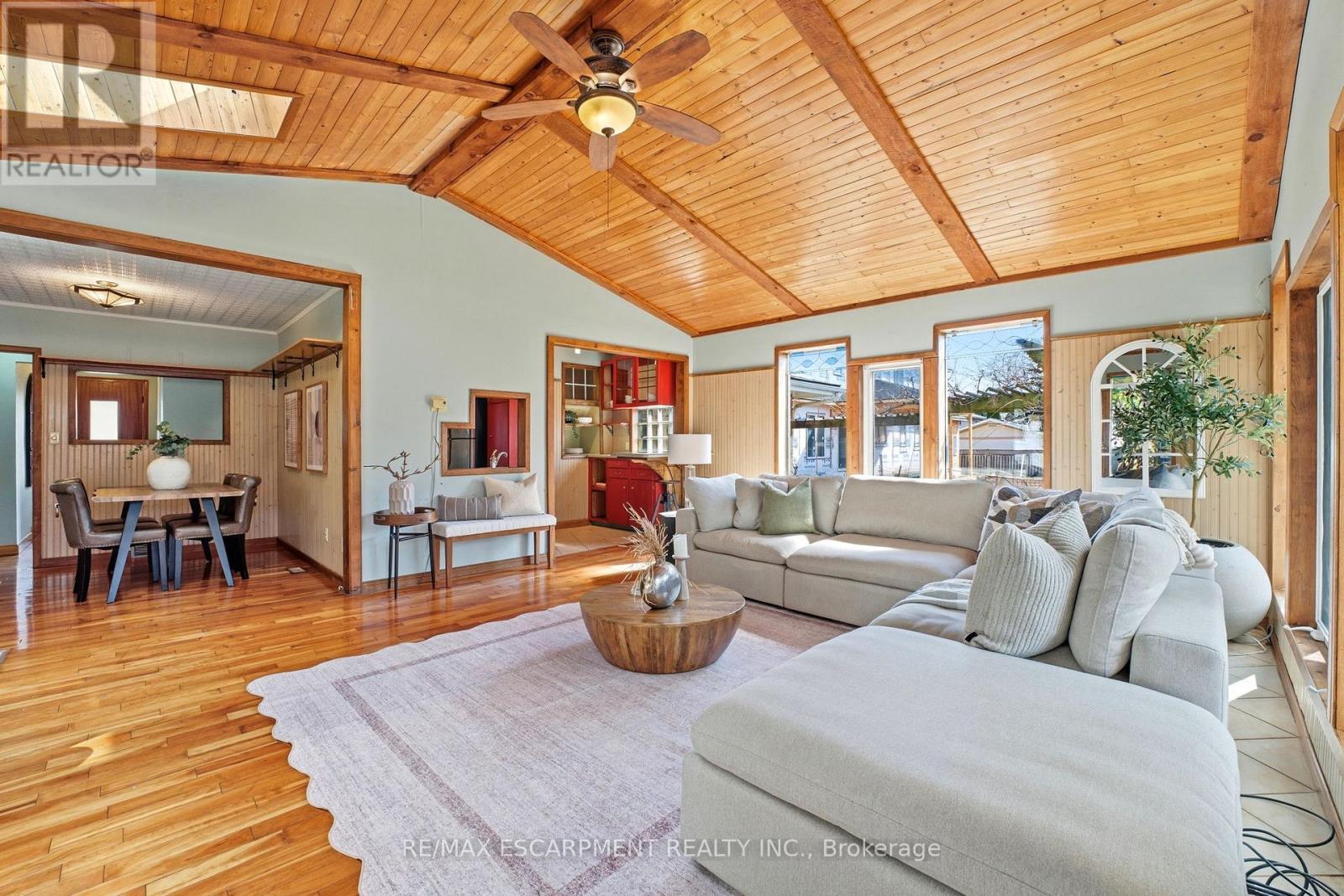 246 Main Street E, Grimsby, Ontario L3M 1P6 - Photo 15 - X12992474