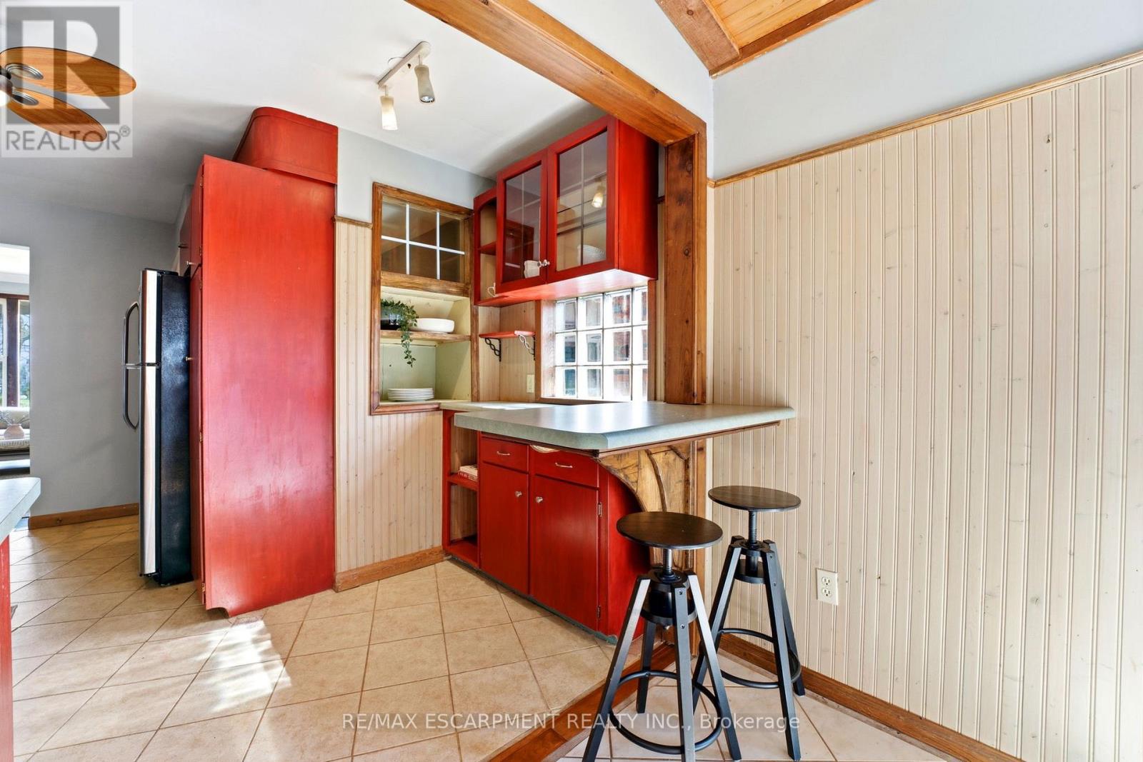 246 Main Street E, Grimsby, Ontario L3M 1P6 - Photo 19 - X12992474