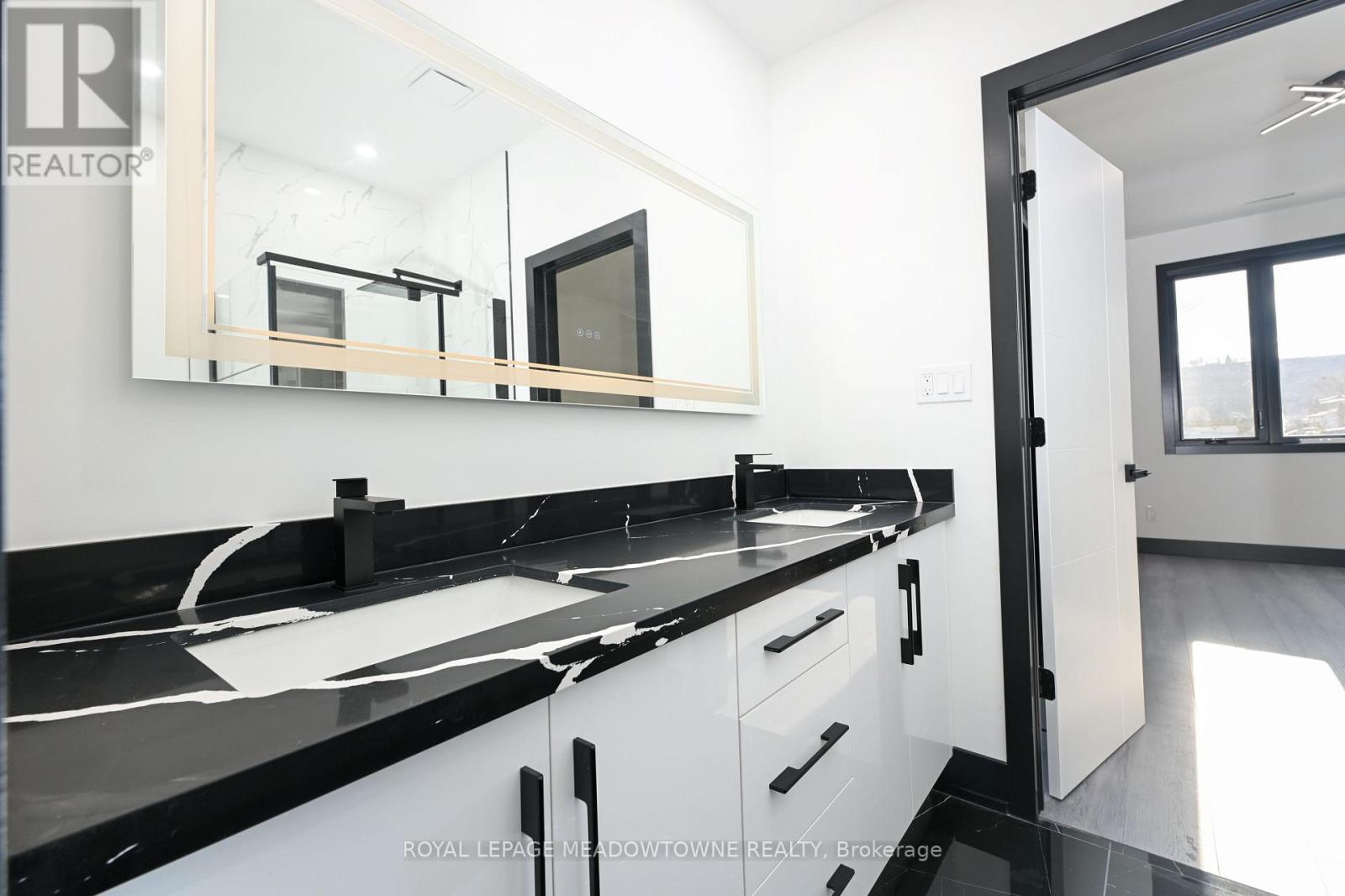 374 Highway 8, Hamilton, Ontario  L8G 1E8 - Photo 24 - X12992478