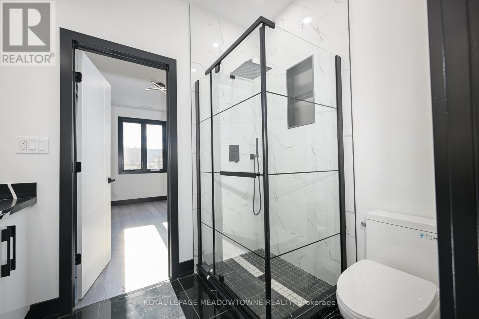 374 Highway 8, Hamilton, Ontario  L8G 1E8 - Photo 25 - X12992478