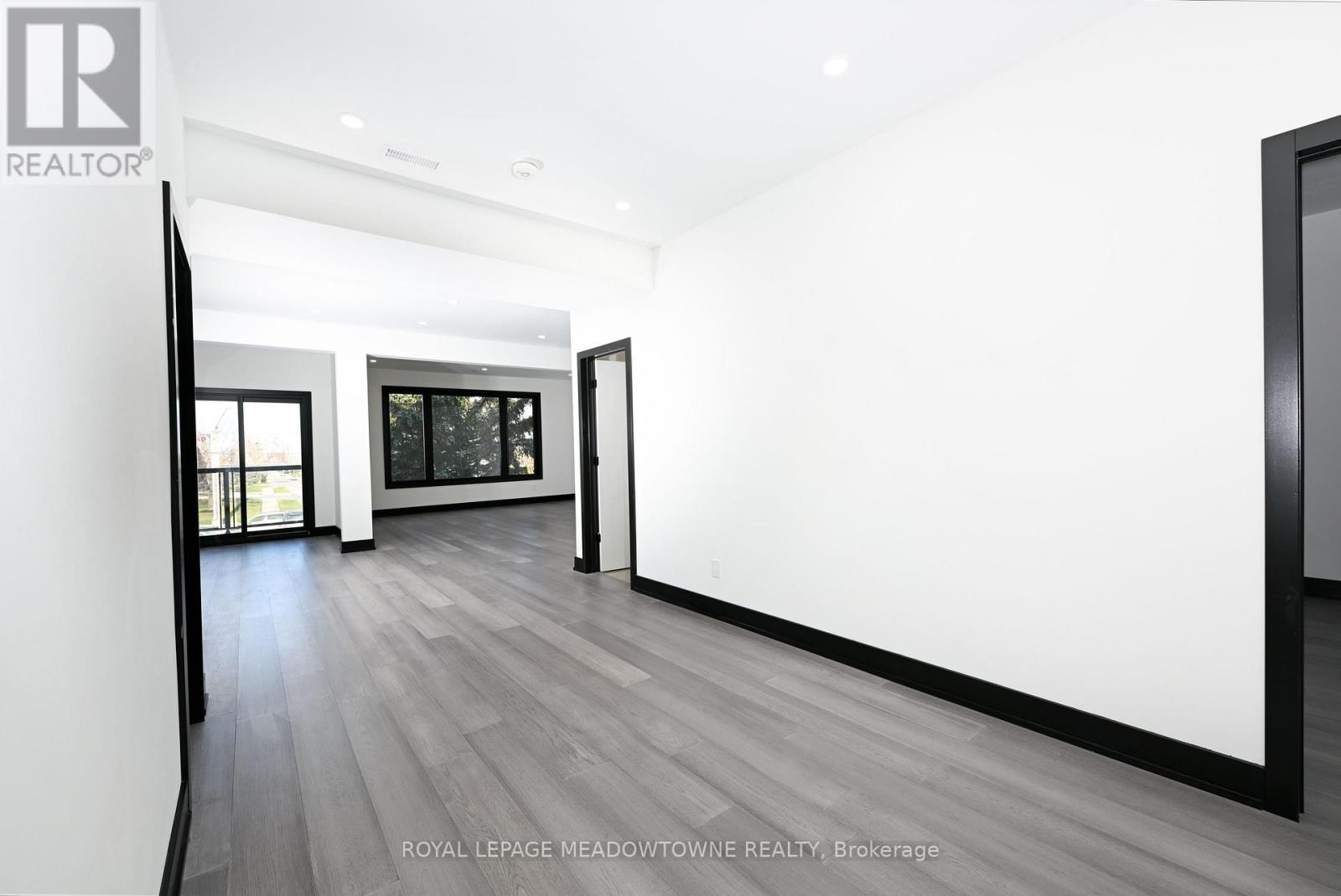 374 Highway 8, Hamilton, Ontario  L8G 1E8 - Photo 17 - X12992486