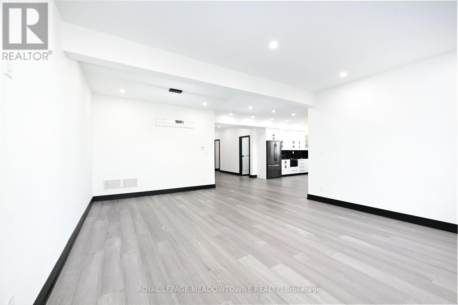 374 Highway 8, Hamilton, Ontario  L8G 1E8 - Photo 21 - X12992486