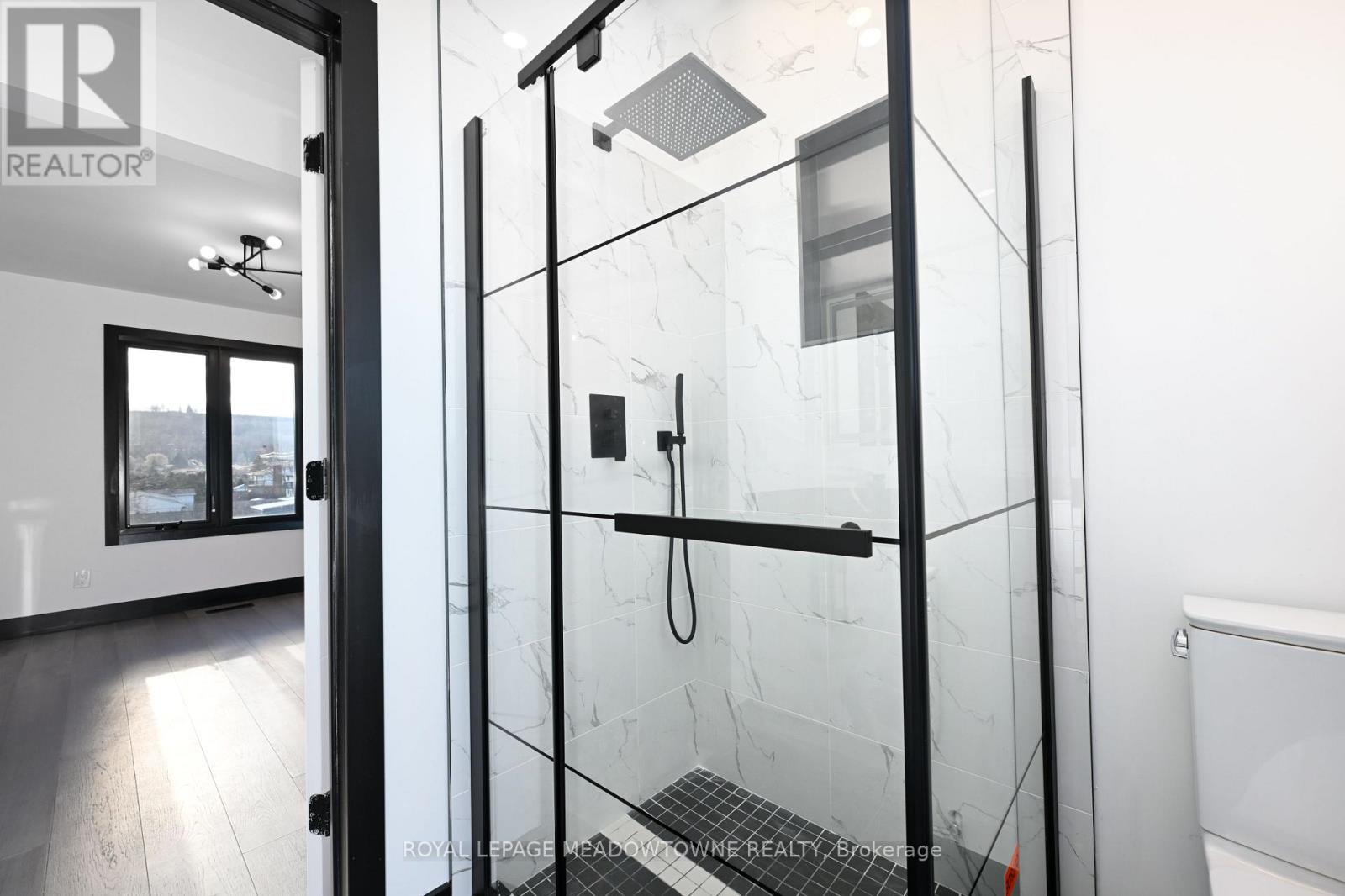 374 Highway 8, Hamilton, Ontario  L8G 1E8 - Photo 36 - X12992486