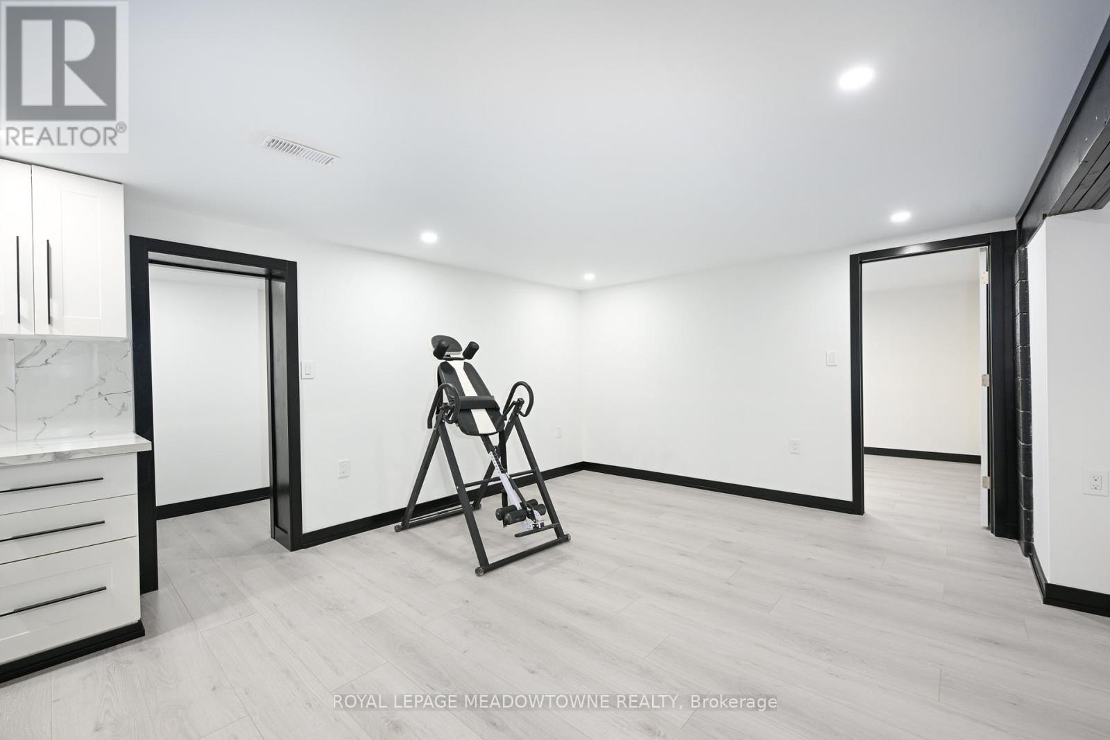 374 Highway 8, Hamilton, Ontario  L8G 1E8 - Photo 38 - X12992486