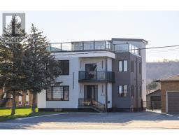 374 HIGHWAY 8, Hamilton, Ontario