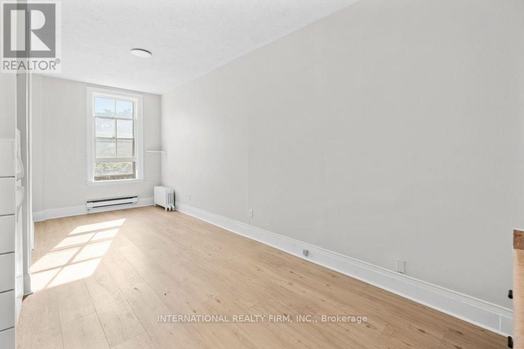 67 Ontario Avenue, Hamilton, Ontario  L8N 2X1 - Photo 4 - X12992502