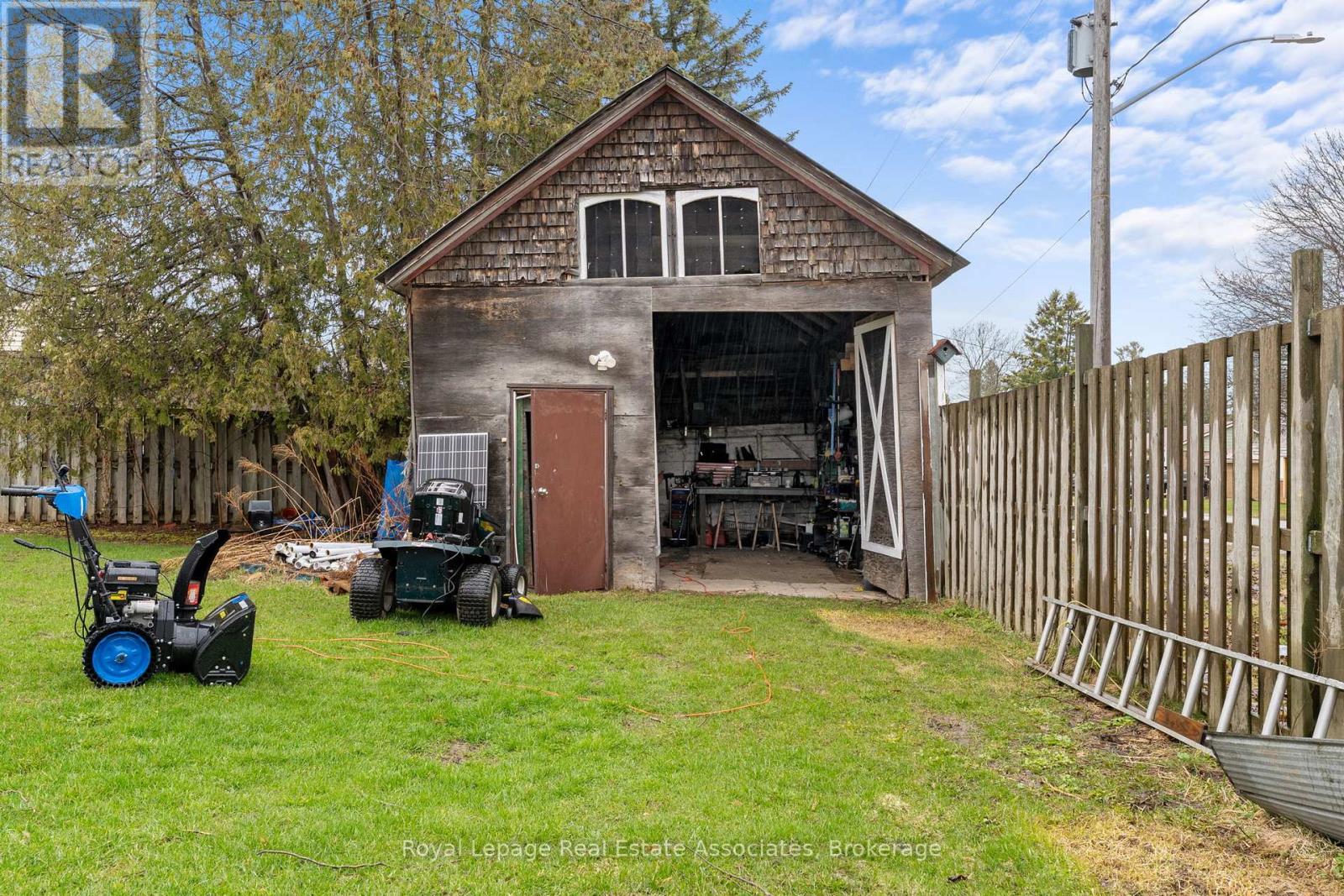 4 Dundas Street E, Erin, Ontario  N0B 1T0 - Photo 33 - X12992504