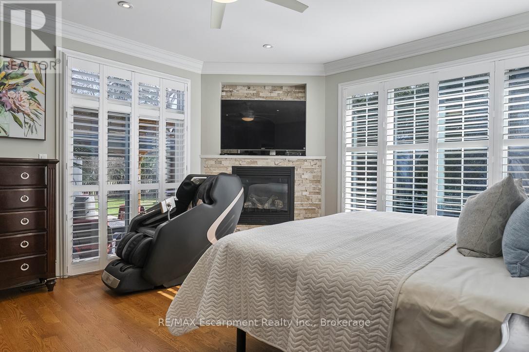 214 Maple Grove Drive, Oakville, Ontario  L6J 4V3 - Photo 16 - W12992552