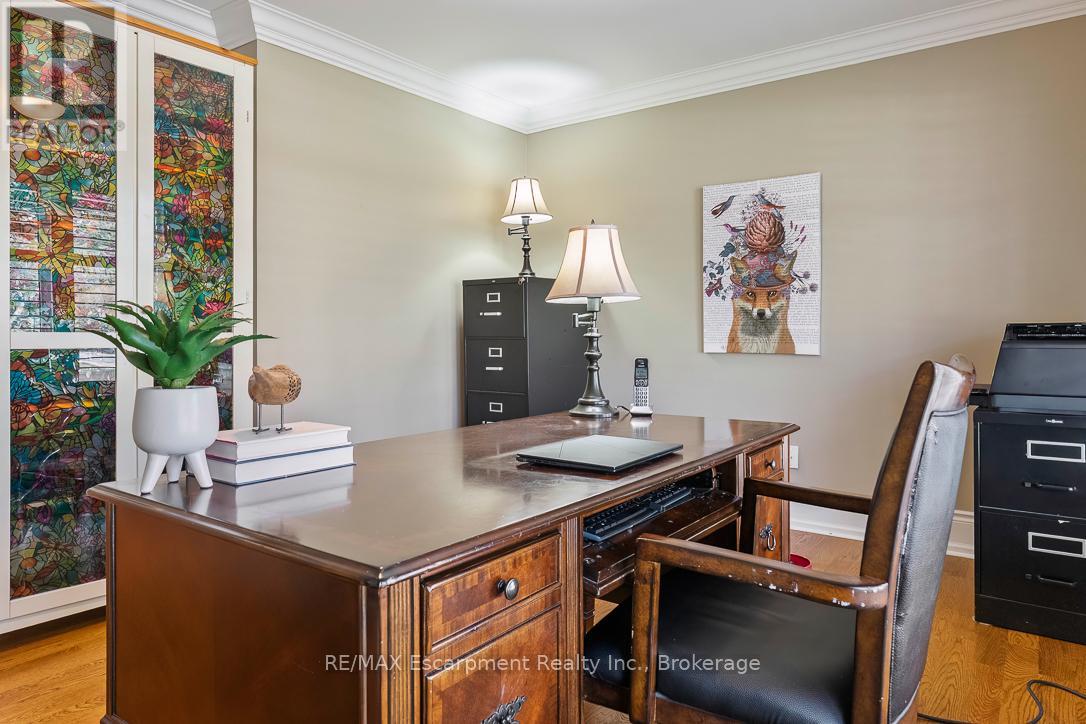 214 Maple Grove Drive, Oakville, Ontario  L6J 4V3 - Photo 25 - W12992552