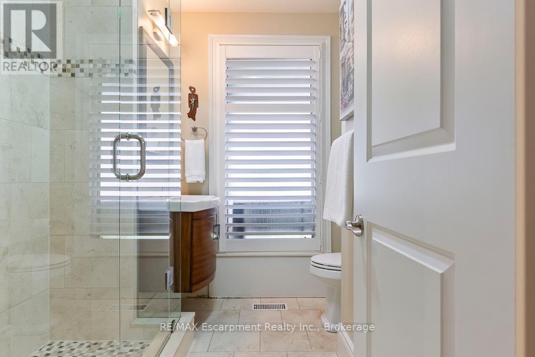 214 Maple Grove Drive, Oakville, Ontario  L6J 4V3 - Photo 26 - W12992552