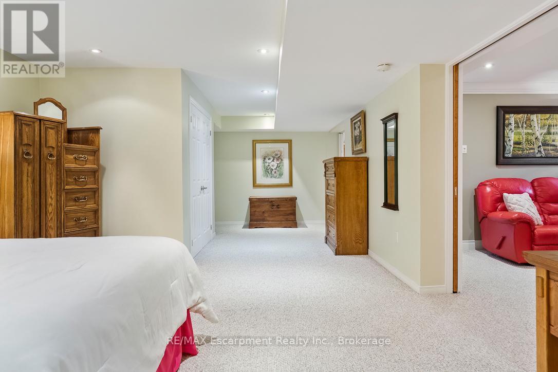 214 Maple Grove Drive, Oakville, Ontario  L6J 4V3 - Photo 38 - W12992552