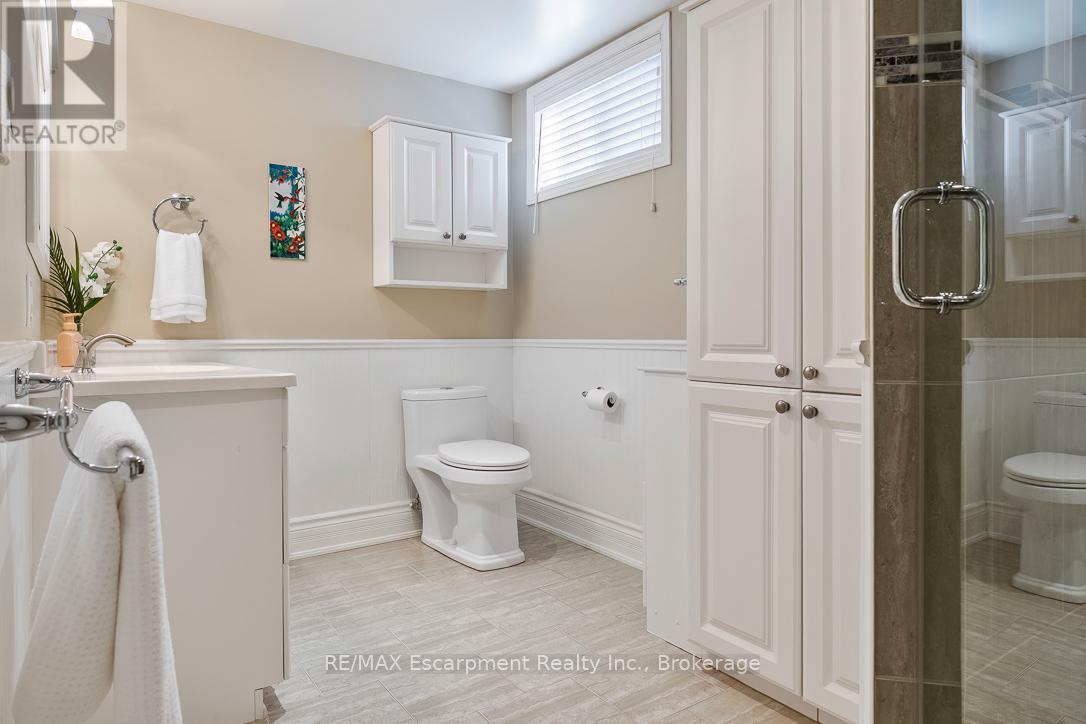 214 Maple Grove Drive, Oakville, Ontario  L6J 4V3 - Photo 42 - W12992552