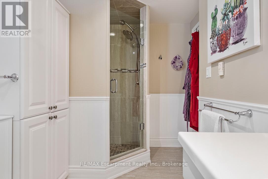 214 Maple Grove Drive, Oakville, Ontario  L6J 4V3 - Photo 43 - W12992552