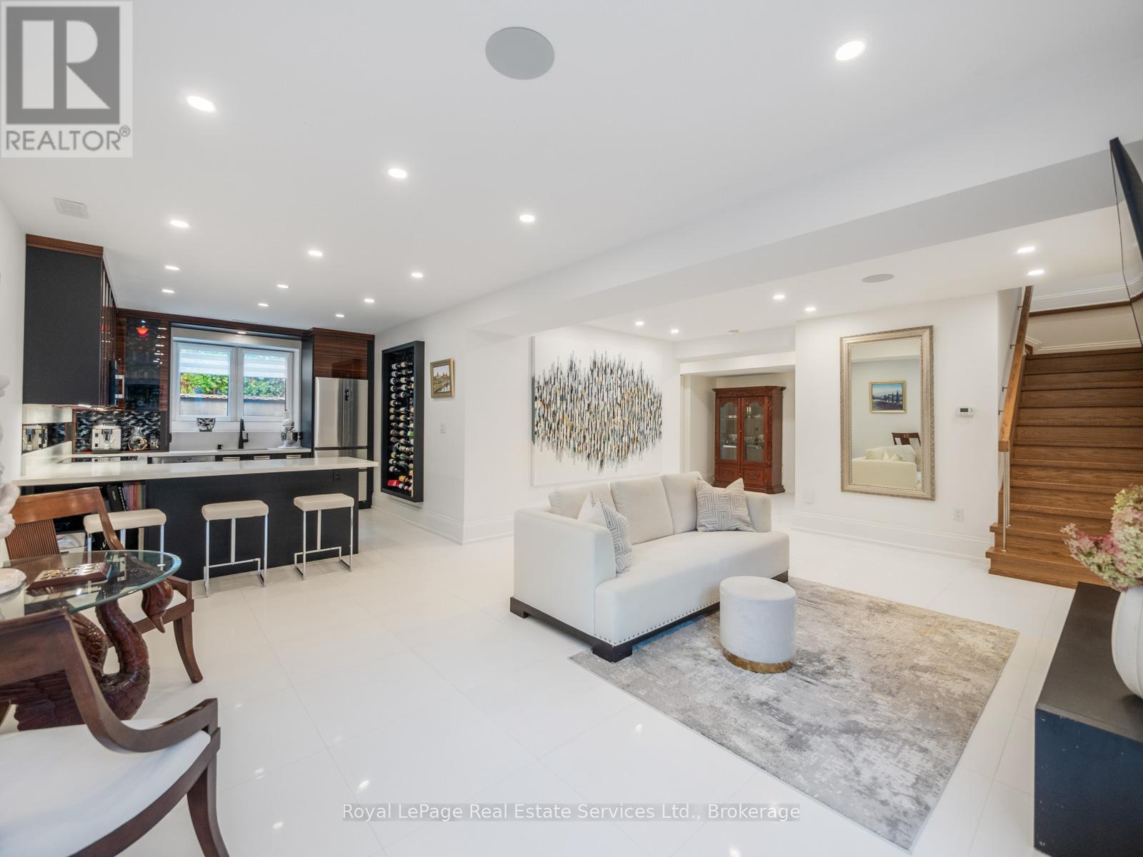 36 Anderson Street, Oakville, Ontario  L6K 1A5 - Photo 35 - W12992608