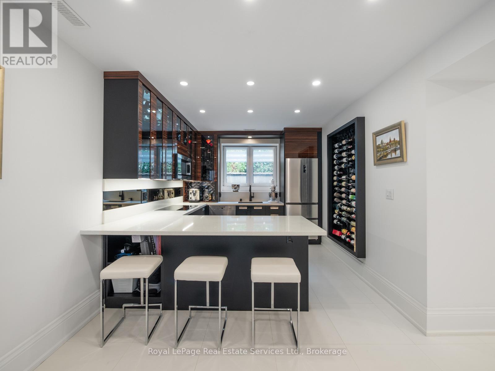 36 Anderson Street, Oakville, Ontario  L6K 1A5 - Photo 37 - W12992608