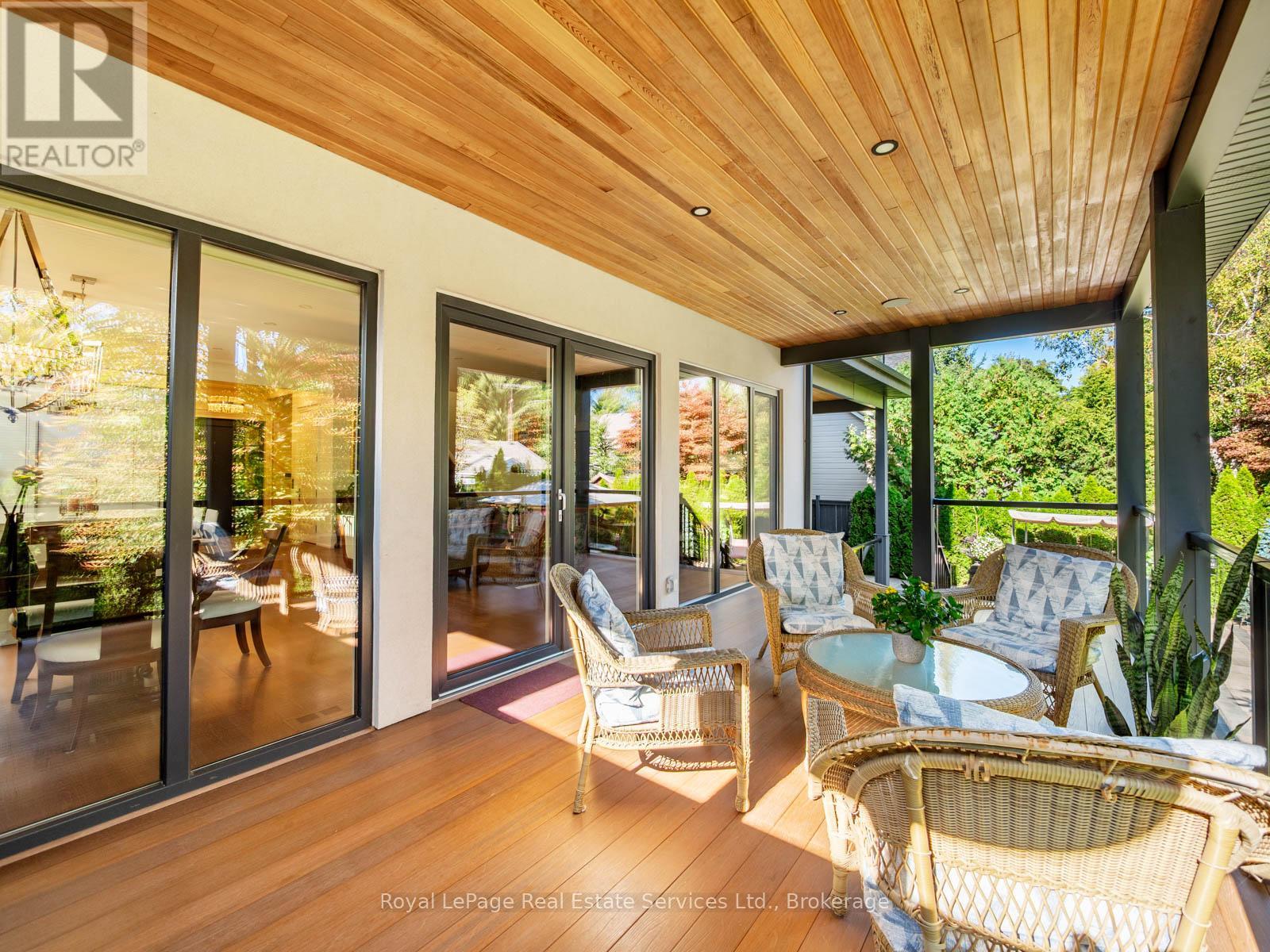 36 Anderson Street, Oakville, Ontario  L6K 1A5 - Photo 49 - W12992608