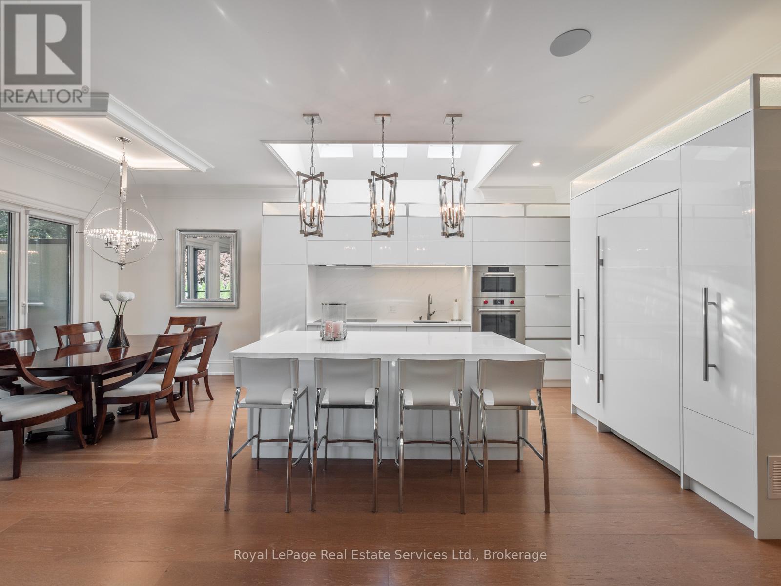 36 Anderson Street, Oakville, Ontario  L6K 1A5 - Photo 7 - W12992608