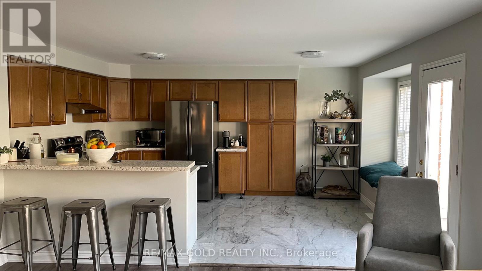 28 Mayo Avenue, Cambridge, Ontario  N1T 2E8 - Photo 3 - X12988160