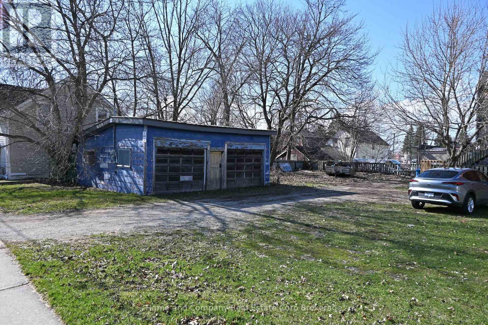 10 INVERNESS STREET, Stratford, Ontario