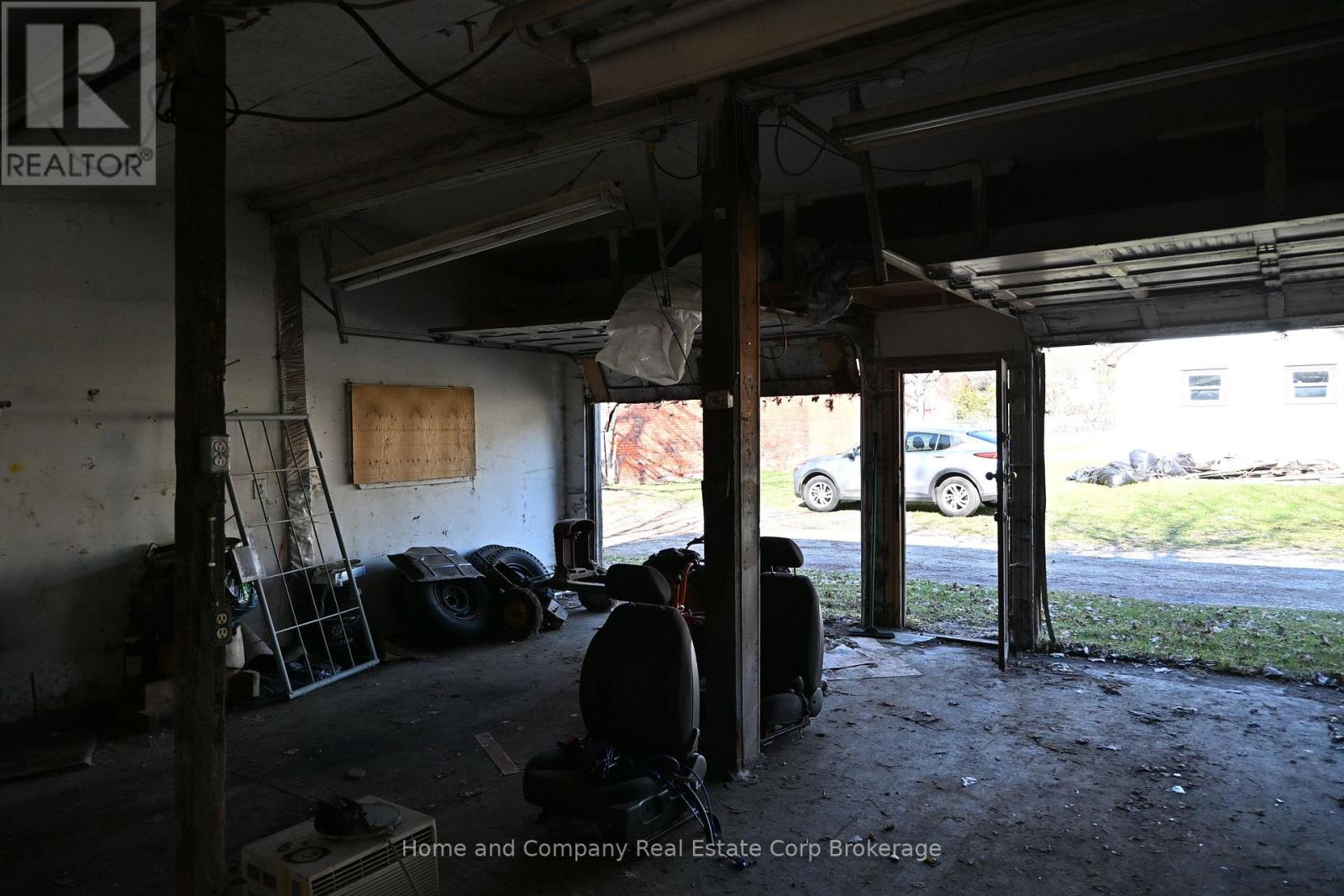 10 Inverness Street, Stratford, Ontario  N5A 1G2 - Photo 5 - X12992564