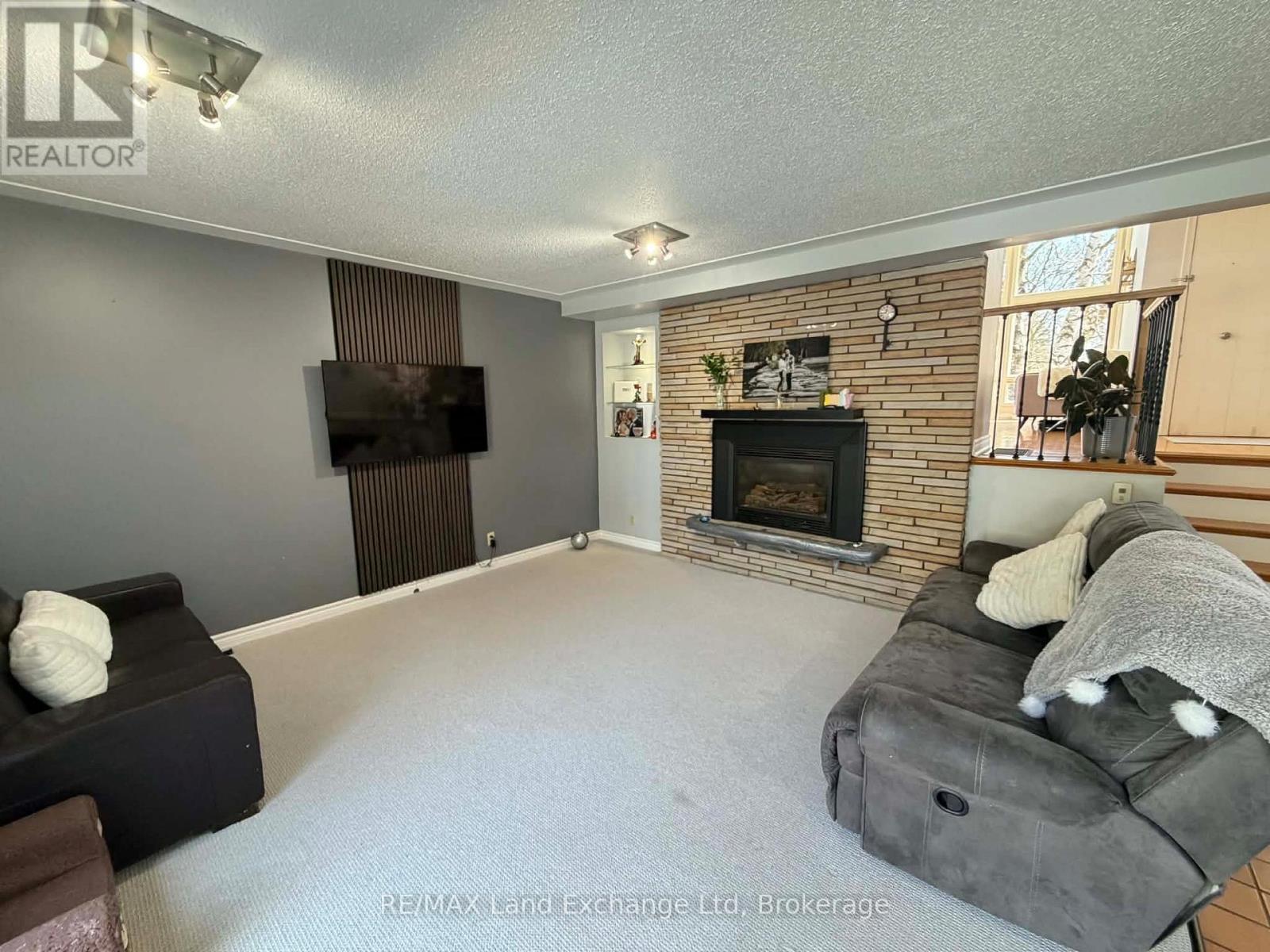 320 Summit Drive, North Huron, Ontario N0G 2W0 - Photo 12 - X12992616